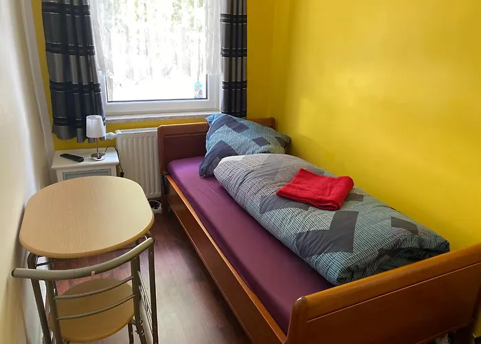 Am Bahnhof بيت ضيافة *