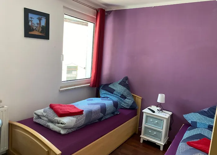 Am Bahnhof بيت ضيافة فرستيتفالد